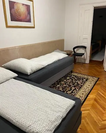 Petoefi House Apartment