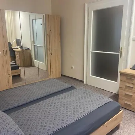 Apartman Petoefi House