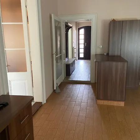 Apartman Petoefi House