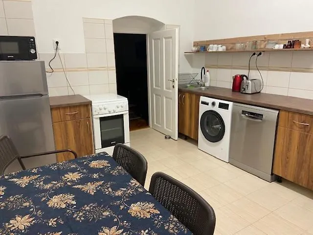 Petoefi House * Szegedin