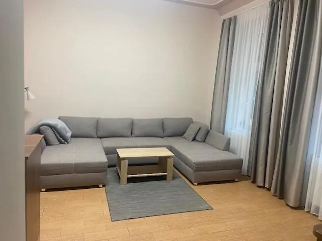 Petoefi House Apartment *