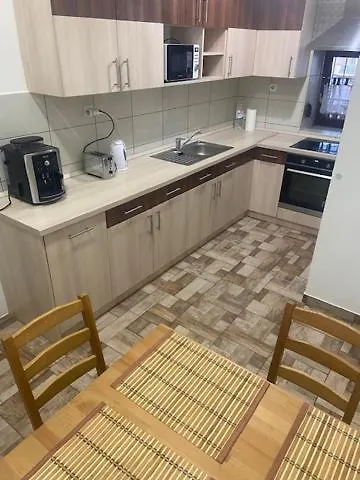 Apartment Petoefi House *
