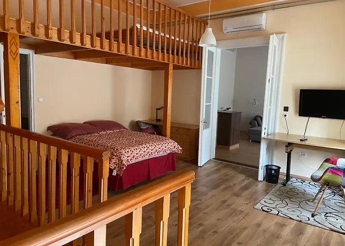 Apartment Petoefi House *