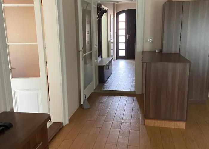 Apartment Petoefi House